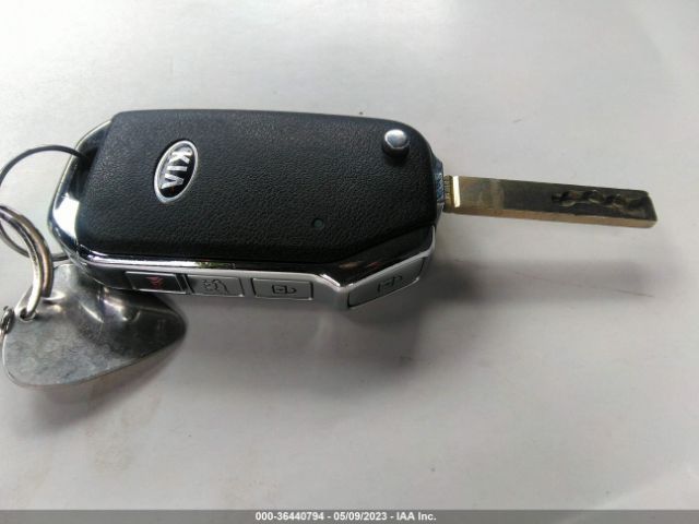 KNDJ23AU1M7790763 KIA SOUL LX