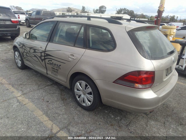 3VWPP7AJ9EM608062 Volkswagen Jetta Sportwagen S