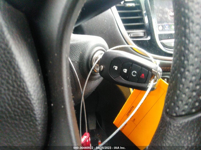 Chevrolet TRAX LS 2021 KL7CJNSB1MB329593 Image 11