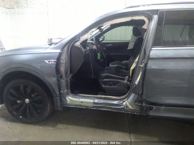 3VV2B7AX8MM139921 Volkswagen Tiguan Se R-line Black