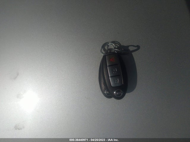 2010 NISSAN ROGUE SL VIN: JN8AS5MT9AW002557