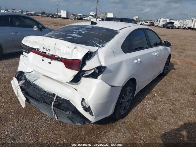 3KPF24AD7NE460560 KIA Forte Lxs
