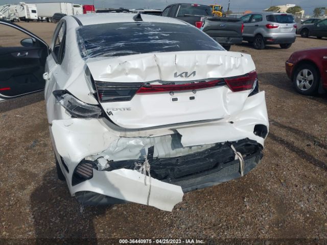 3KPF24AD7NE460560 KIA Forte Lxs