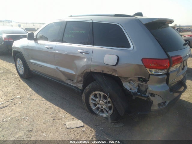 1C4RJFAGXJC313026 Jeep Grand Cherokee Laredo E