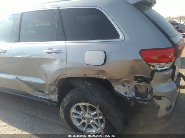 1C4RJFAGXJC313026 Jeep Grand Cherokee Laredo E