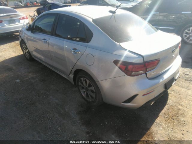 3KPA24AD8ME385599 KIA RIO S