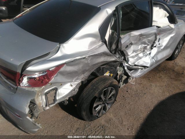 3KPA24AD8ME385599 KIA RIO S