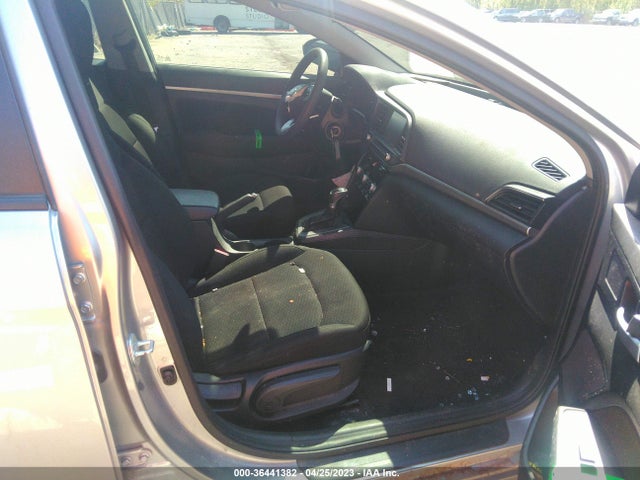 2020 HYUNDAI ELANTRA SEL VIN: 5NPD84LF9LH581300