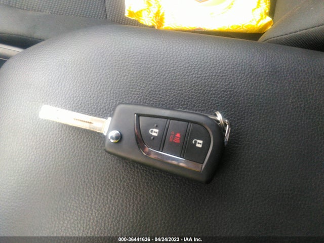 Toyota RAV4 LE 2022 2T3H1RFV7NW215983 Image 3