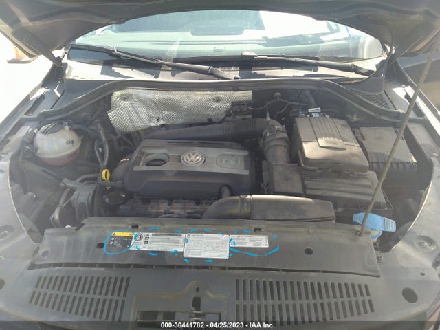 WVGRV7AX5HW504612 Volkswagen Tiguan Wolfsburg Edition