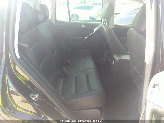 WVGRV7AX5HW504612 Volkswagen Tiguan Wolfsburg Edition