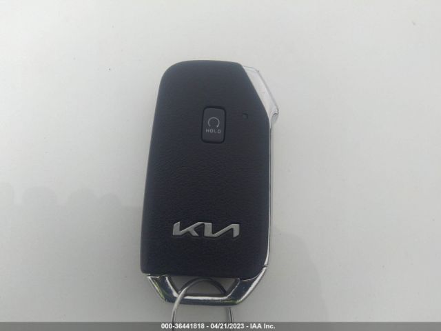 KNDCE3LC1N5527738 KIA Niro Ex Premium