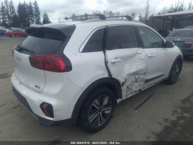 KNDCE3LC1N5527738 KIA Niro Ex Premium