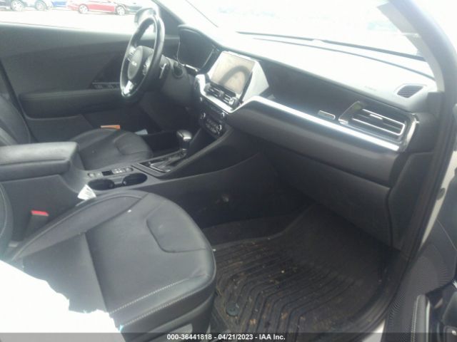 KNDCE3LC1N5527738 KIA Niro Ex Premium