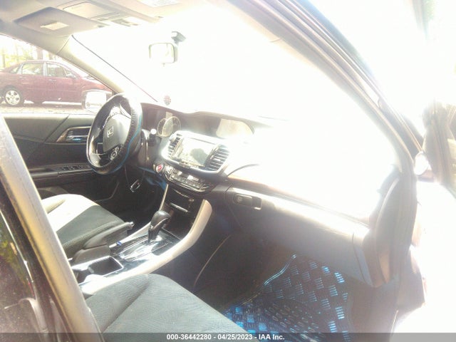 2017 HONDA ACCORD SEDAN EX VIN: 1HGCR2F71HA223111