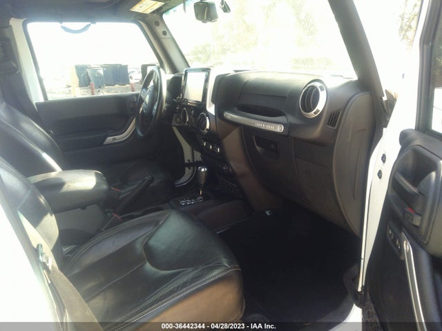 1C4BJWFG2GL219905 Jeep Wrangler Unlimited Rubicon