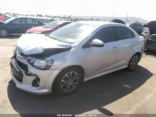 Chevrolet SONIC LT 2019 1G1JD5SB0K4114069 Image 2