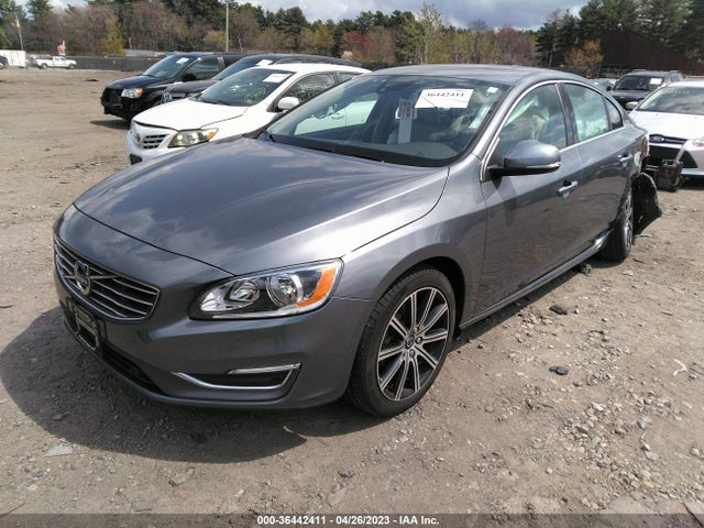 2018 Volvo S60, VIN: LYV402TK2JB172934