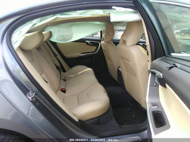 2018 Volvo S60, VIN: LYV402TK2JB172934