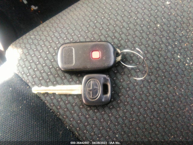 2006 SCION XB VIN: JTLKT324764095647