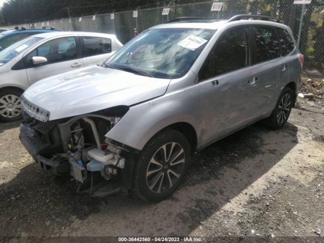 JF2SJGWC1HH509335 Subaru Forester Touring