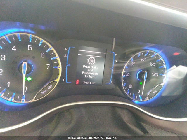 2C4RC1BG2JR142940 Chrysler Pacifica Touring L