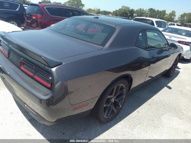 2C3CDZJG4NH263777 Dodge Challenger Gt