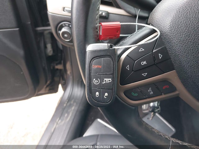 1C4PJLCB7HW593052 Jeep Cherokee Latitude