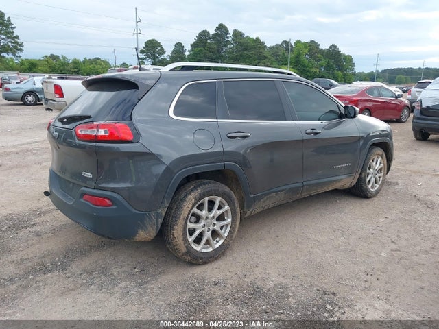 1C4PJLCB7HW593052 Jeep Cherokee Latitude