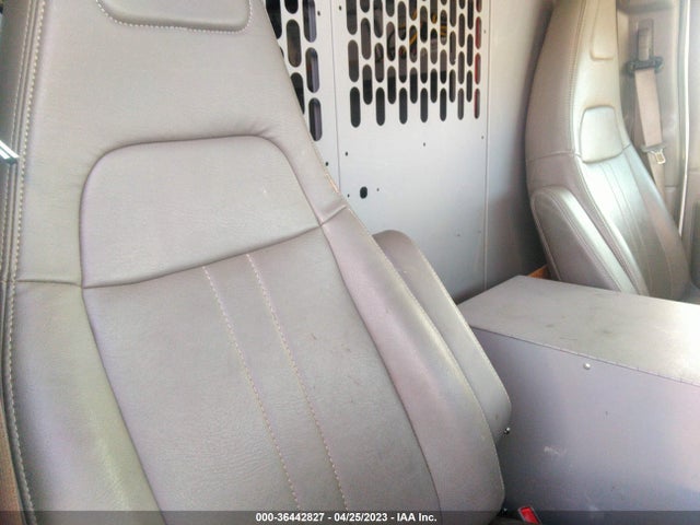 Chevrolet EXPRESS CARGO VAN 2020 1GCWGAFG6L1264743 Image 9