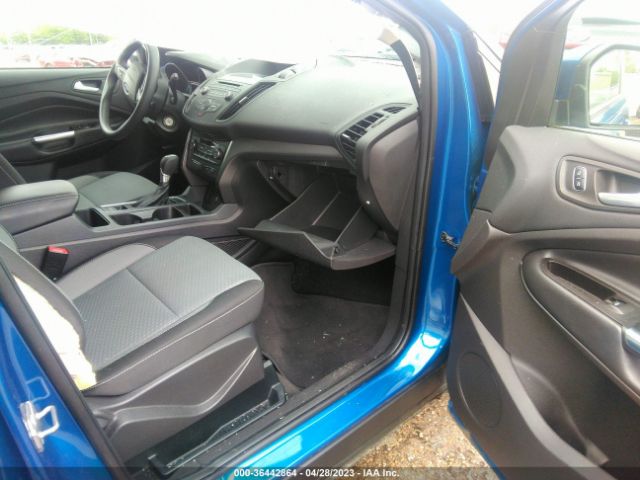 1FMCU0G99HUB43258 Ford ESCAPE SE