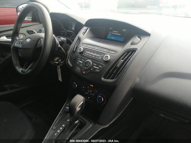 2018 FORD FOCUS SE VIN: 1FADP3F23JL308714