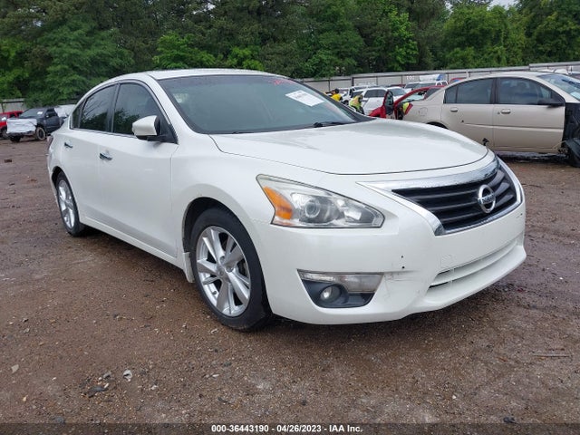 2015 1N4AL3AP4FN360642 main image