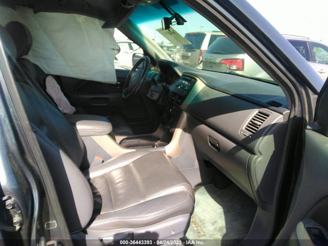 2006 HONDA PILOT EX-L VIN: 2HKYF185X6H543441
