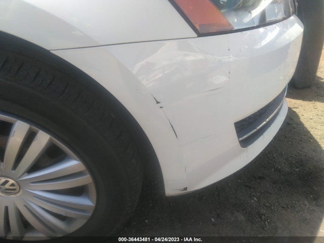 1VWAT7A39FC004808 Volkswagen Passat 1.8t S