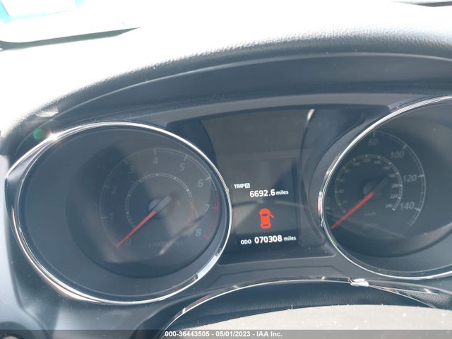 JA4AP3AU8HZ003815 Mitsubishi Outlander Sport 2.0