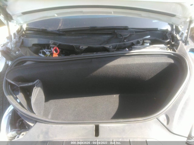 Tesla Model X 90d/75d/100d 2017 5YJXCAE28HF040572 Image 11