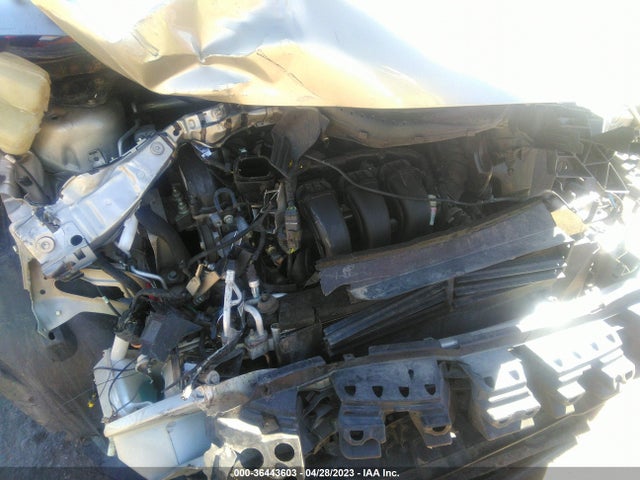 Ford FOCUS SE 2018 1FADP3F26JL328908 Image 10