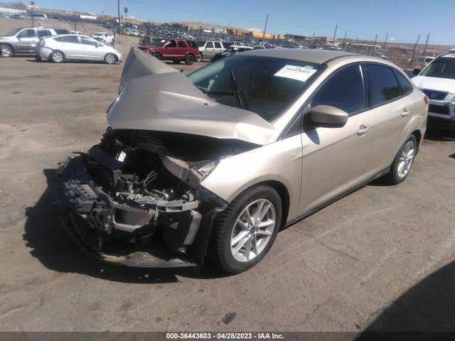 Ford FOCUS SE 2018 1FADP3F26JL328908 Image 2