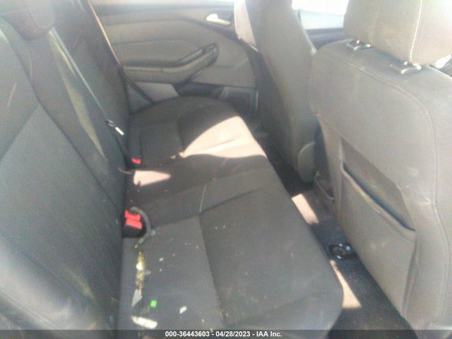 Ford FOCUS SE 2018 1FADP3F26JL328908 Image 8
