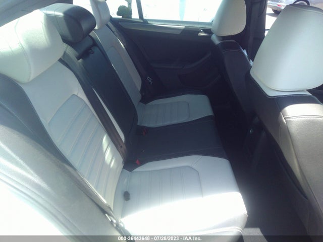 3VWD17AJ5GM225940 Volkswagen Jetta Sedan 1.8t Sport