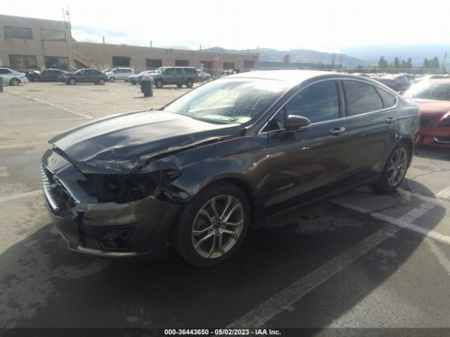 3FA6P0RUXKR183007 Ford Fusion Hybrid Titanium