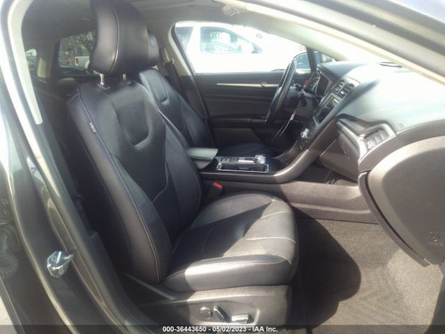 3FA6P0RUXKR183007 Ford Fusion Hybrid Titanium