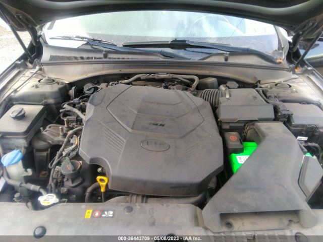 KNALB4J15H5039586 KIA Cadenza Premium