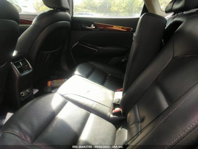 KNALB4J15H5039586 KIA Cadenza Premium