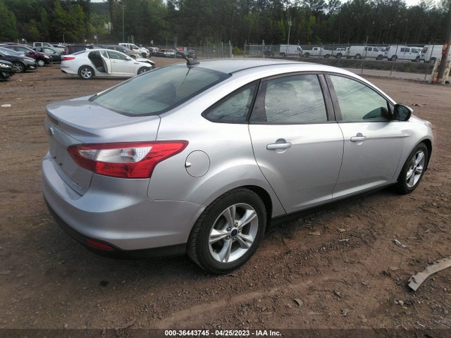 Ford FOCUS SE 2014 1FADP3F2XEL425857 Image 4