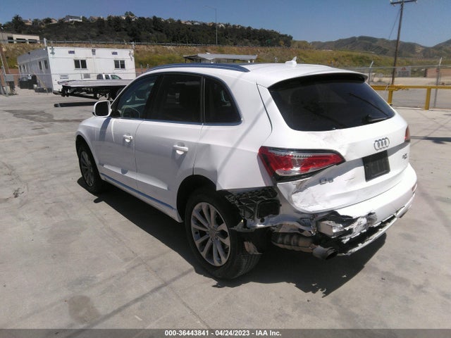 WA1LFAFP8EA038383 Audi Q5 Premium Plus