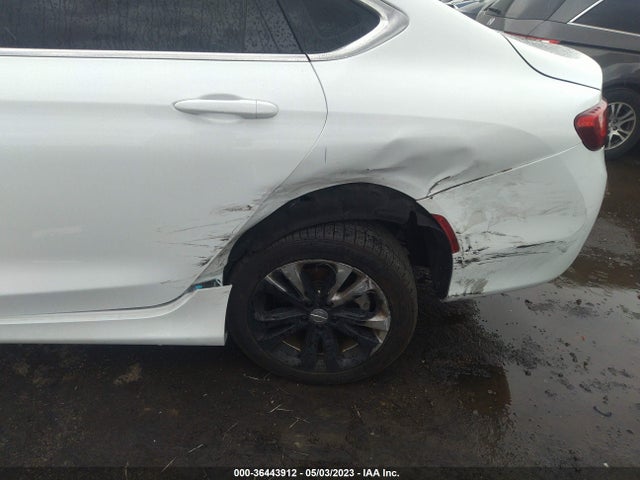 1C3CCCABXFN624653 Chrysler 200 Limited