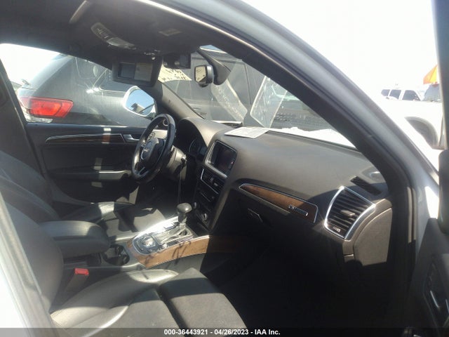 2016 Audi SQ5, VIN: WA1CGAFPXGA001559