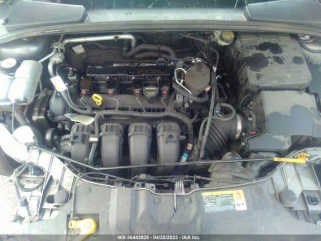 1FADP3K2XEL212977 Ford FOCUS SE